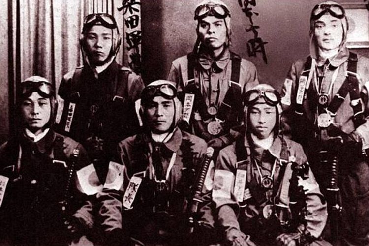 Pasukan Kamikaze Jepang. [Via The Telegraph]