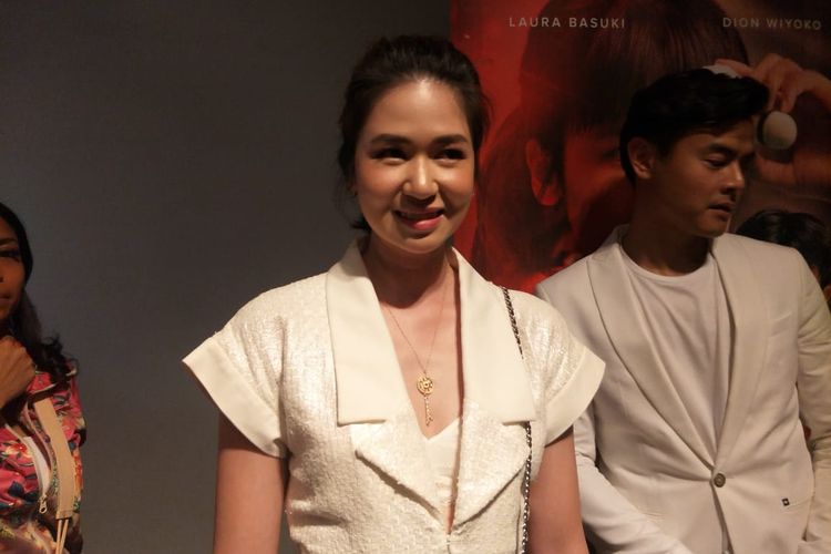 Laura Basuki dalam jumpa pers usai screening film Susi Susanti Love All di XXI Plaza Indonesia, Thamrin, Jakarta Pusat, Selasa (22/10/2019).