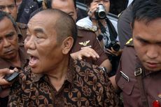 Disangka Korupsi Dana Hibah, Ketua DPD Golkar Bandung Ditahan