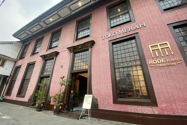 Kafe Rode Winkel di bangunan Toko Merah, Kali Besar, Jakarta Barat, Jumat (10/11/2023). 