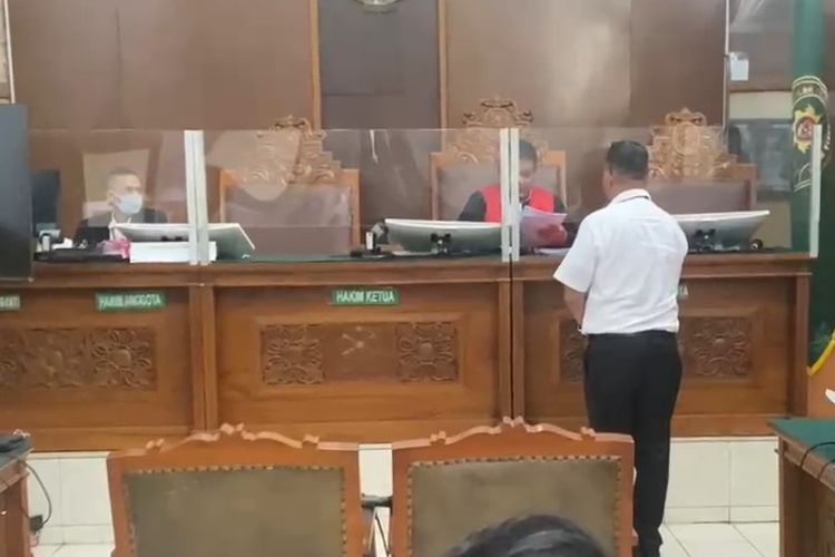 Foto : Tak Bacakan Kesimpulan Di Praperadilan Aiman, Polda Metro ...