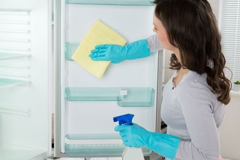 Jangan Sampai Jadi Sarang Bakteri, Ini Cara Bersihkan Kulkas