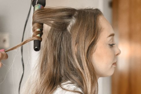 Tips Sederhana Mengatasi Rambut Bercabang