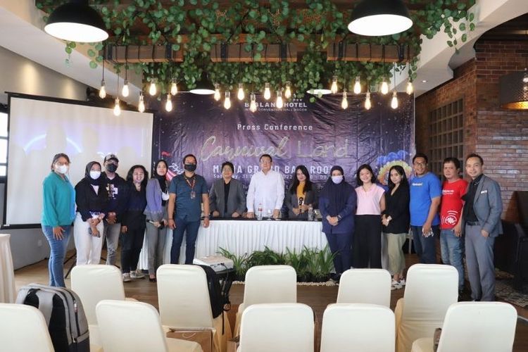 Bigland Hotel Bogor mengadakan perayaan tahun baru dengan tema Carnival Land 