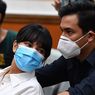 Resmi Ditahan di Lapas Pondok Bambu, Vanessa Angel Terus Pegang Tangan Bibi Ardiansyah