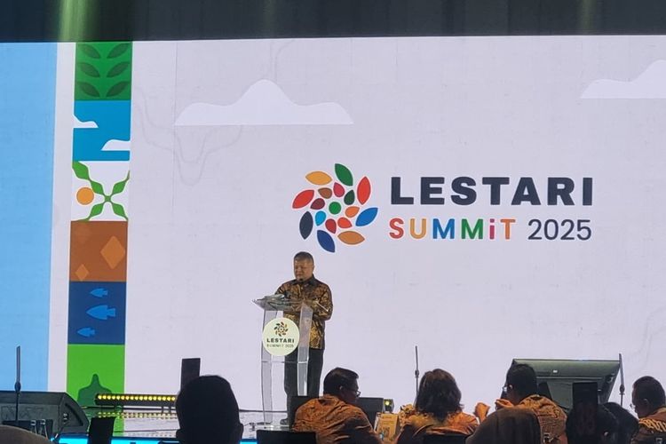 Staf Ahli Bidang Konektivitas dan Pengembangan Jasa Kemenko Bidang Perekonomian Dida Gardera dalam acara Lestari Summit 2025 di Hotel Raffles, Jakarta, Kamis (2/10/2025).