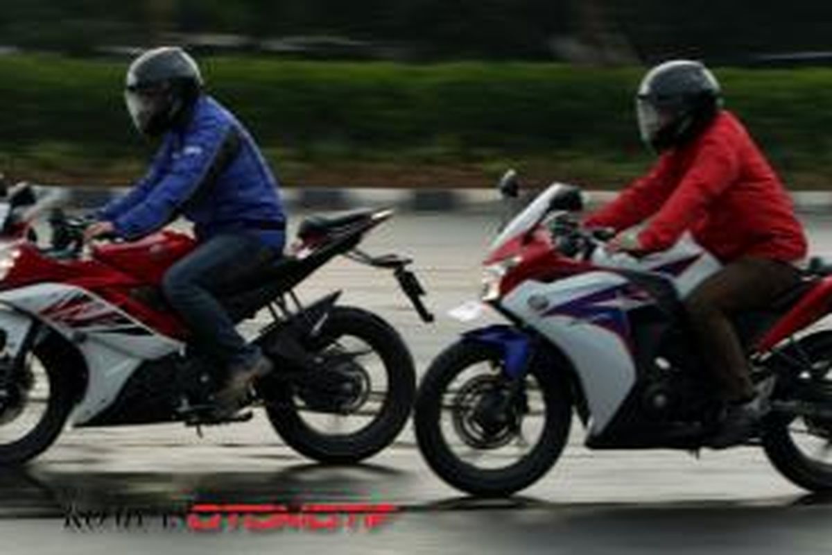 Yamaha R15 vs Honda CBR 150R