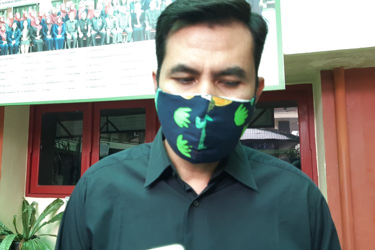 Putro selaku manajer distribusi Visinema Pictures hadir menjadi saksi dalam sidang kasus pembajakan film Keluarga Cemara di Pengadilan Negeri Jambi, pada Kamis (28/1/2021)