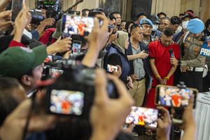 Terlalu Dimanja, Taufik Hidayat Penyekap Wanita di Bandung Ternyata Pernah Pukul Kepala Ayah Pakai Kayu