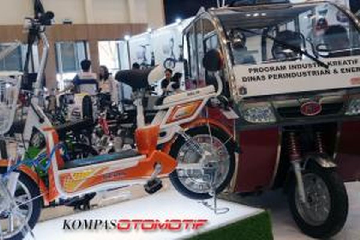 Selis Balis, Bajaj bertenaga listrik.