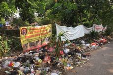 Bertahun-tahun Pinggir Kali Baru di Jalan Raya Bogor Ini Jadi Tempat Sampah