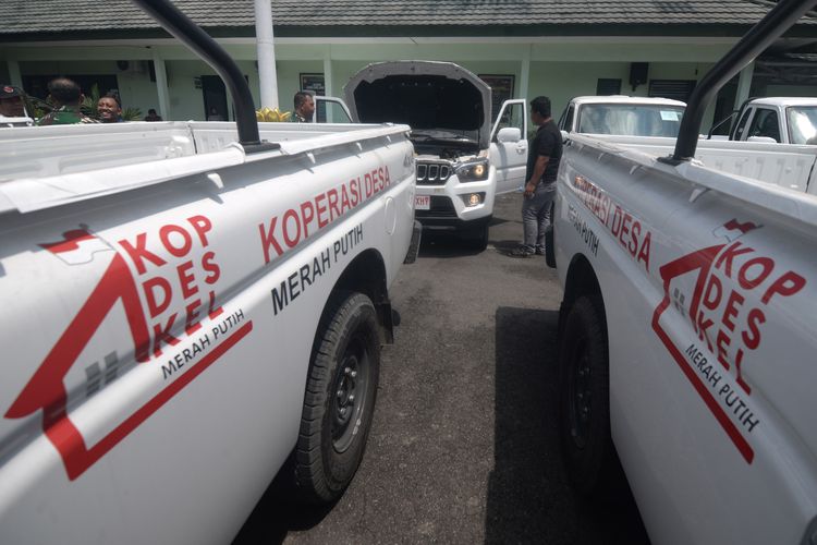 Potret 71 Mobil Impor dari India Siap Disalurkan ke Kopdes Merah Putih, Padati Kodim Boyolali