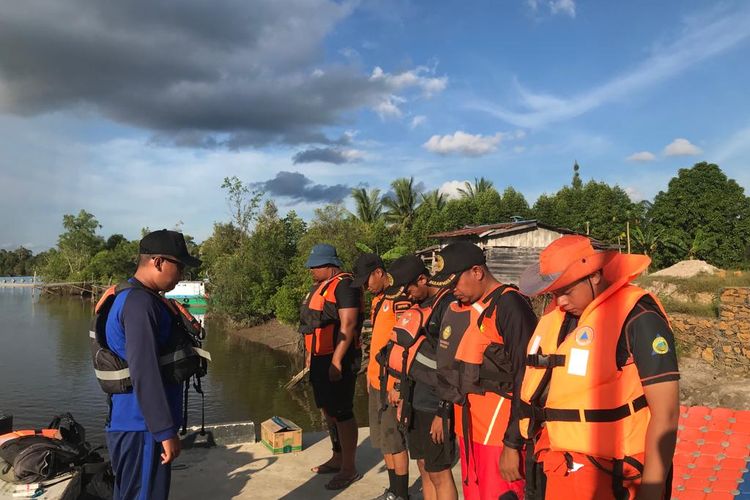 Tim SAR menghentikan pencarian terhadap nelayan ikan warga Pulau Sebakis Nunukan Kaltara, Laupa. Keluarga tidak yakin Laupa hilang di sungai dan melapor kehilangan ke Polisi