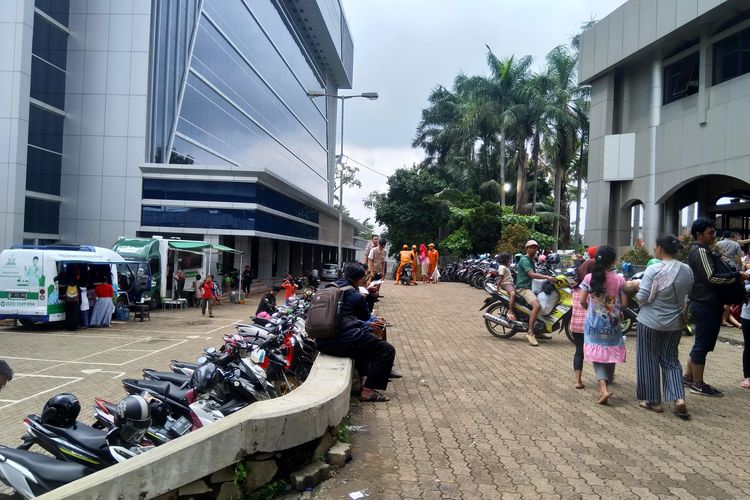 Suasana di Posko Universitas Borobudur Kamis (2/1/2020)