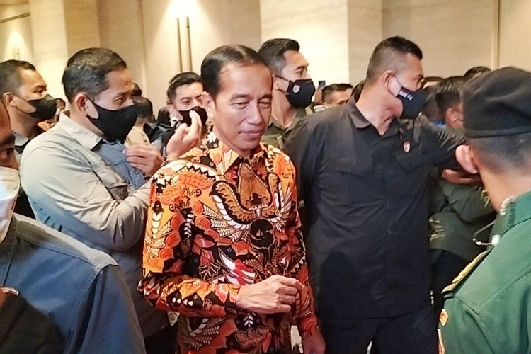 Presiden Jokowi saat Musyawarah Nasional (Munas) Himpunan Pengusaha Muda Indonesia (HIPMI) XVII di Hotel Alila Solo, Senin (21/11/2022).