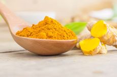 5 Cara Menghilangkan Noda Kunyit dari Permukaan Dapur