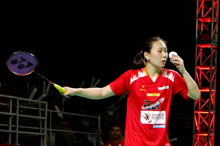 Pebulu tangkis tunggal putri Amerika Serikat, Zhang Beiwen, saat tampil memperkuat PB Berkat Abadi pada ajang Djarum Superliga Badminton 2019, di Sasana Budaya Ganesha (Sabuga), Bandung, Jawa Barat.