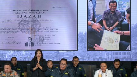 Begini Foto Ijazah Jokowi yang Diuji Forensik oleh Bareskrim Polri