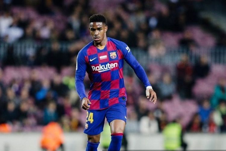 Junior Firpo dari FC Barcelona selama pertandingan sepak bola kejuaraan Spanyol La Liga antara FC Barcelona dan RCD Mallorca