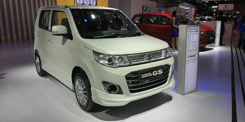 Produsen mobil LCGC tawarkan diskon menarik selama Telkomsel IIMS 2019.