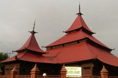 Menelusuri Keunikan Arsitektur Masjid Berusia 116 Tahun di Riau