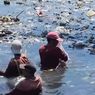 Usai Disidak Armuji, Sungai di Surabaya Ini Dipasang Penyaring dan Ada Hukuman bagi Pembuang Sampah