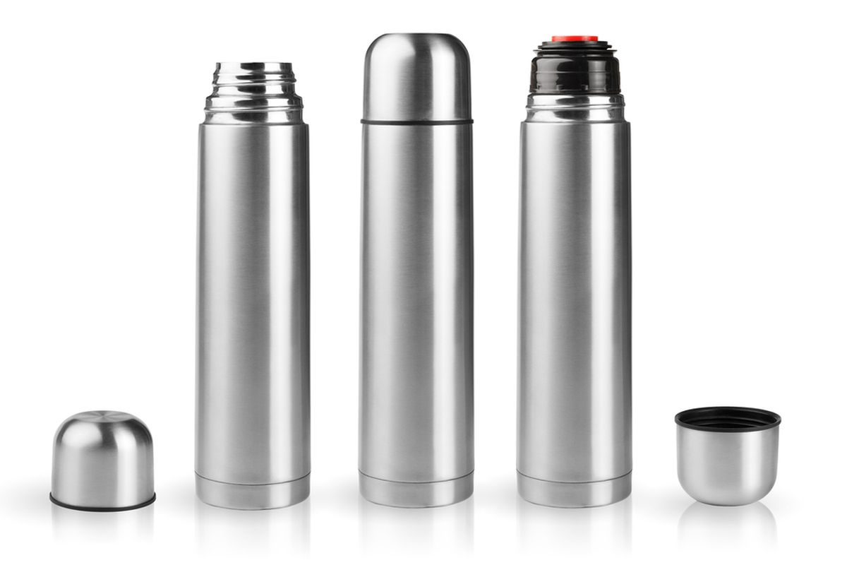 Ilustrasi termos dengan bahan stainless steel.