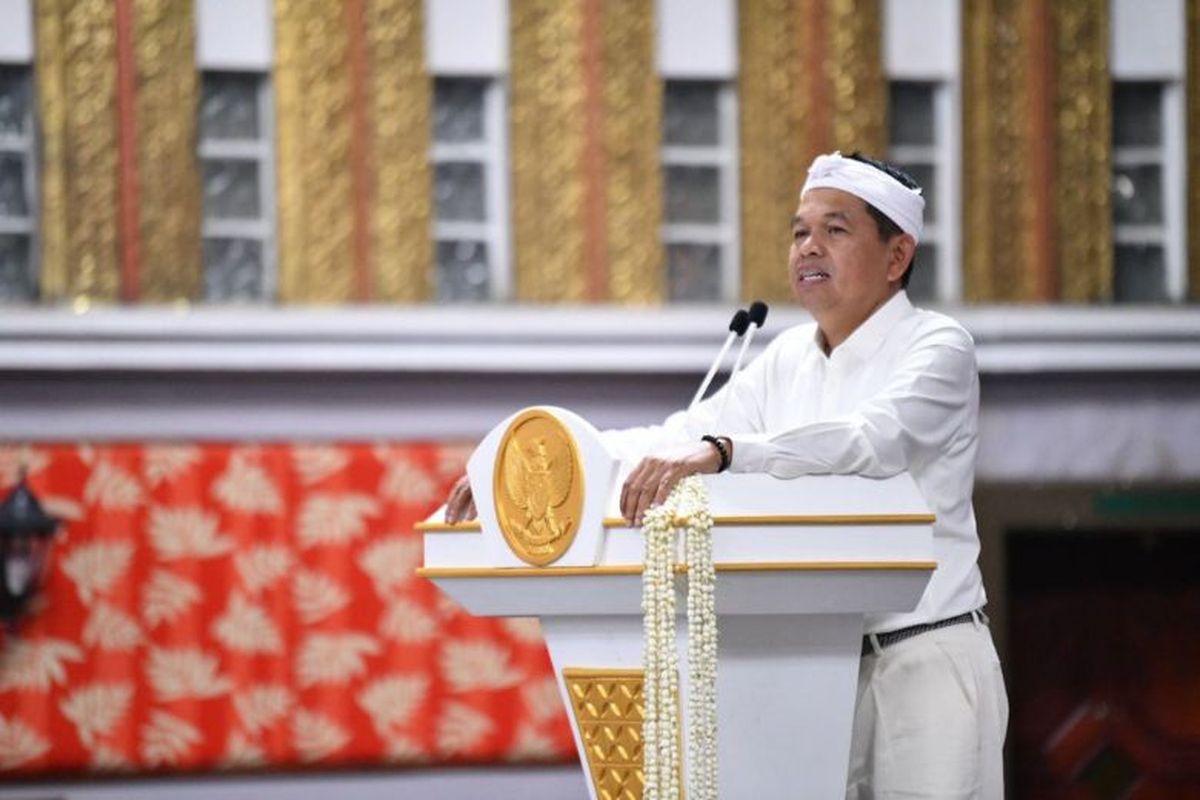 Gubernur Jabar Dedi Mulyadi mengapresiasi keberhasilan Jabar mempertahankan status primadona investasi dengan nilai Rp 72,5 triliun, Rabu (30/7/2025) 