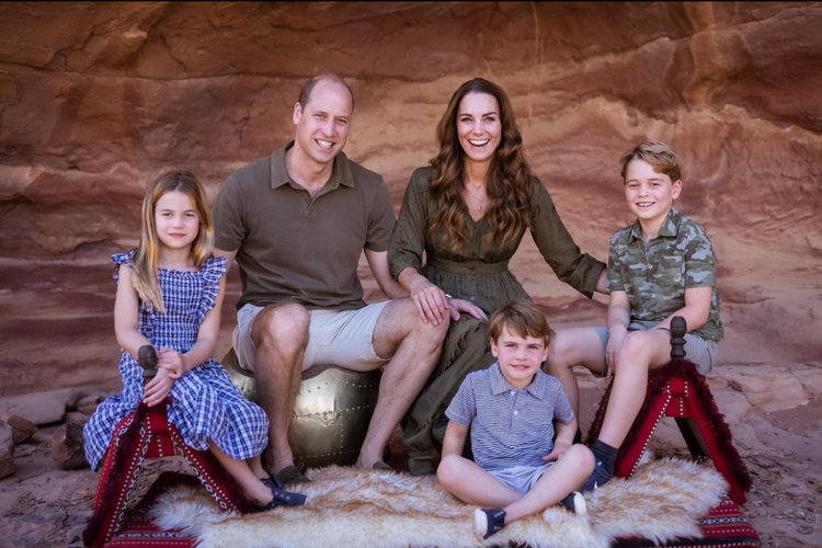 Pangeran William dan Kate Middleton rilis foto terbaru untuk kartu natal 2021