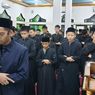 Kenapa Imam Mengeraskan Bacaan pada Subuh, Maghrib, dan Isya?