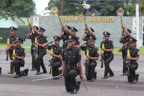 Kisah Anak Kuli Bangunan Lolos Jadi Prajurit TNI, Ayah Pinjam Jas Tetangga Saat Pelantikan Putranya