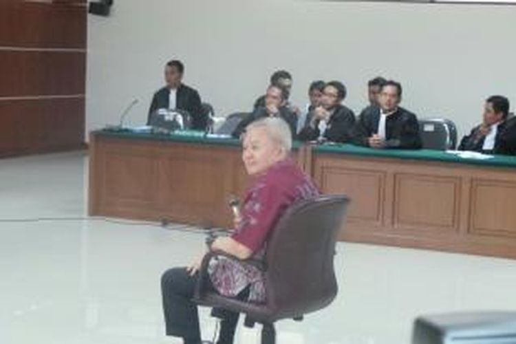 Terdakwa kasus dugaan korupsi pengajuan anggaran proyek Sistem Komunikasi Radio Terpadu (SKRT), Anggoro Widjojo menjalani sidang perdana di Pengadilan Tindak Pidana Korupsi, Jakarta, Rabu (23/4/2014).