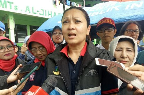 Kunjungi Korban Banjir Bintaro,  Istri Mensos Minta Hiburan Anak Digelar Selama Ada Pengungsian