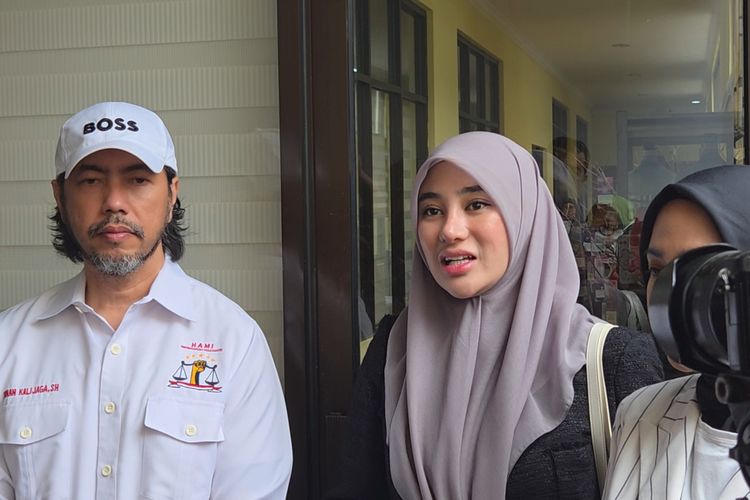 Clara Shinta Putuskan Pisah Rumah dengan Suami