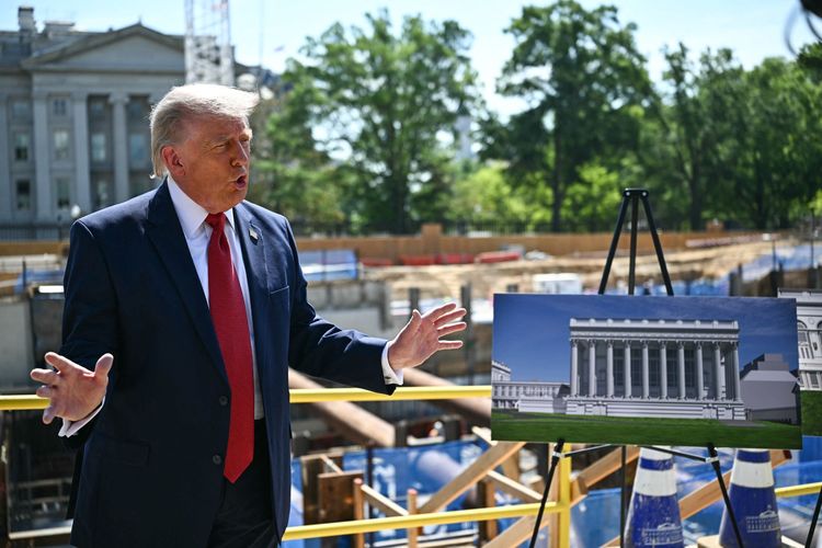 Trump Rombak Gedung Putih, Bangun Kerajaan Drone dan RS Bawah Tanah