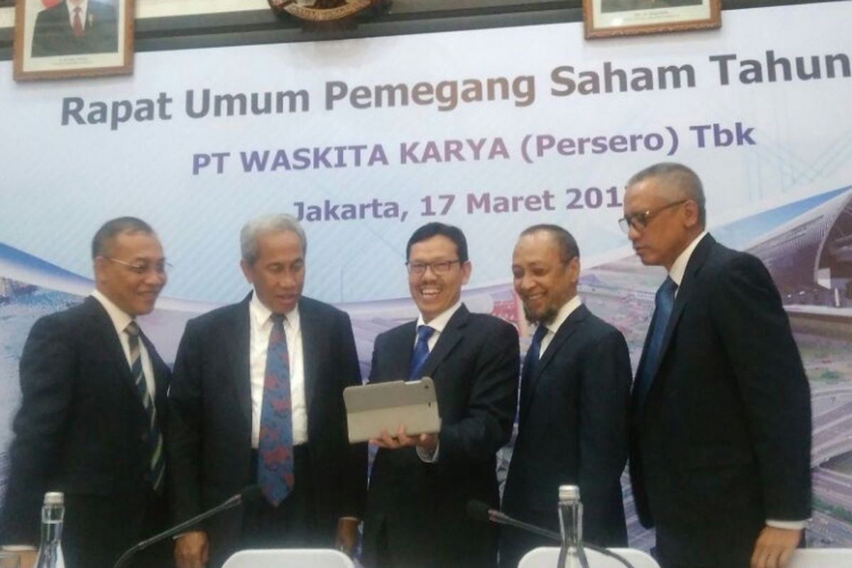 Jajaran Direksi PT Waskita Karya (Persero)  Tbk, usai RUPS Tahunan di Jakarta, Jumat (17/3/2017).
