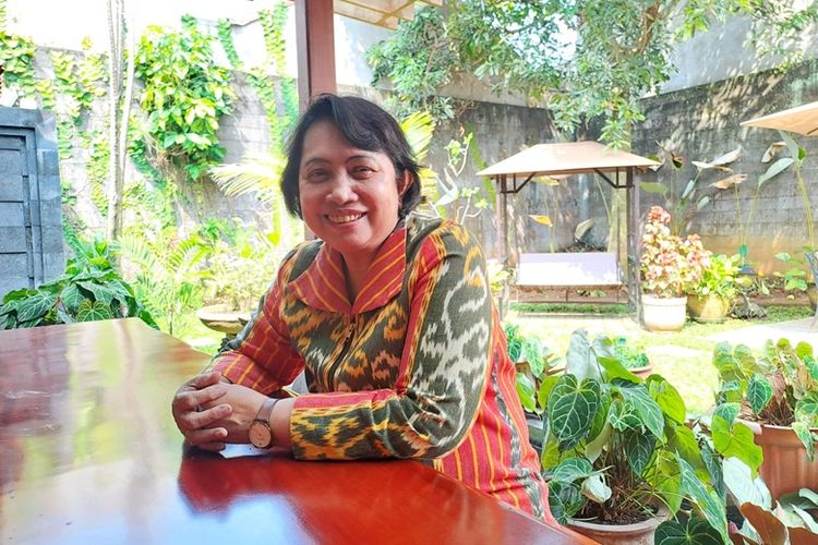Pakar surfaktan dan bioenergi di Surfactant and Bioenergy Research Center IPB Erliza Hambali