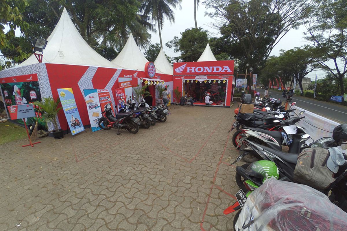 Ribuan pemudik kunjungi Bale Santai Honda Ciranjang - Cianjur, Jawa Barat