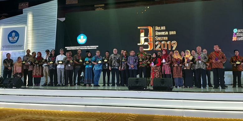 Puncak peringatan Bulan Bahasa dan Sastra 2019 yang diselenggarakan oleh Badan Pengembangan Bahasa dan Perbukuan Kemendikbud di Jakarta, Senin (28/10/2019).