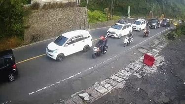 Arus Balik dan Libur Lebaran 2026, Ratusan Ribu Kendaraan Melintas di Jalur Puncak Bogor