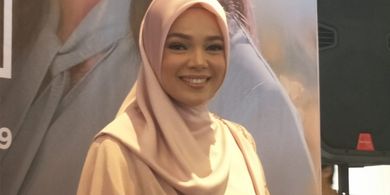 Dewi Sandra saat ditemui dalam acara Wardah Feel The Beauty di kawasan Kebayoran, Jakarta Selatan, Senin (18/2/2019).