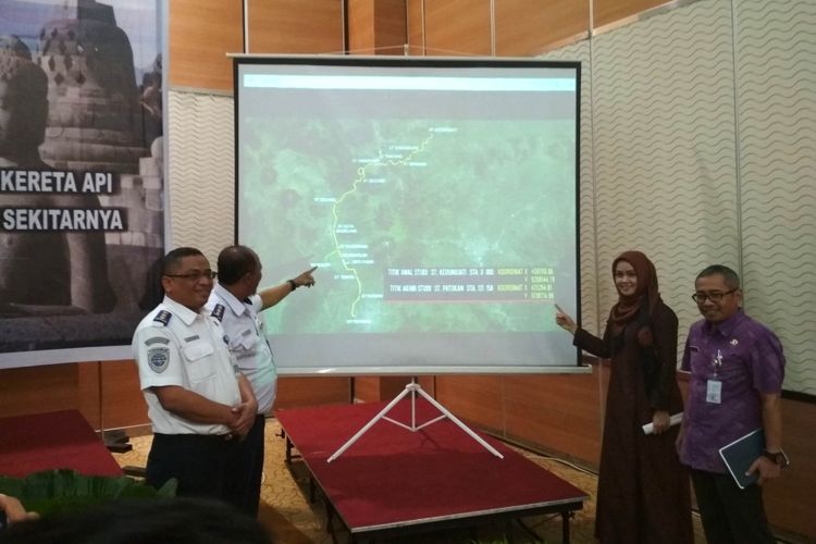 Rakor Teknis-2 Tahap Trase rencana pengaktifan jalur kereta api Semarang - Yogyakarta, oleh Kemenhub RI di Hotel Atria Kota Magelang, Selasa (4/11/2018).