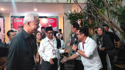 Soal Nomor Urut di Pilpres, Ganjar Tak Ingin Berandai-andai, Mahfud Acungkan Telunjuk