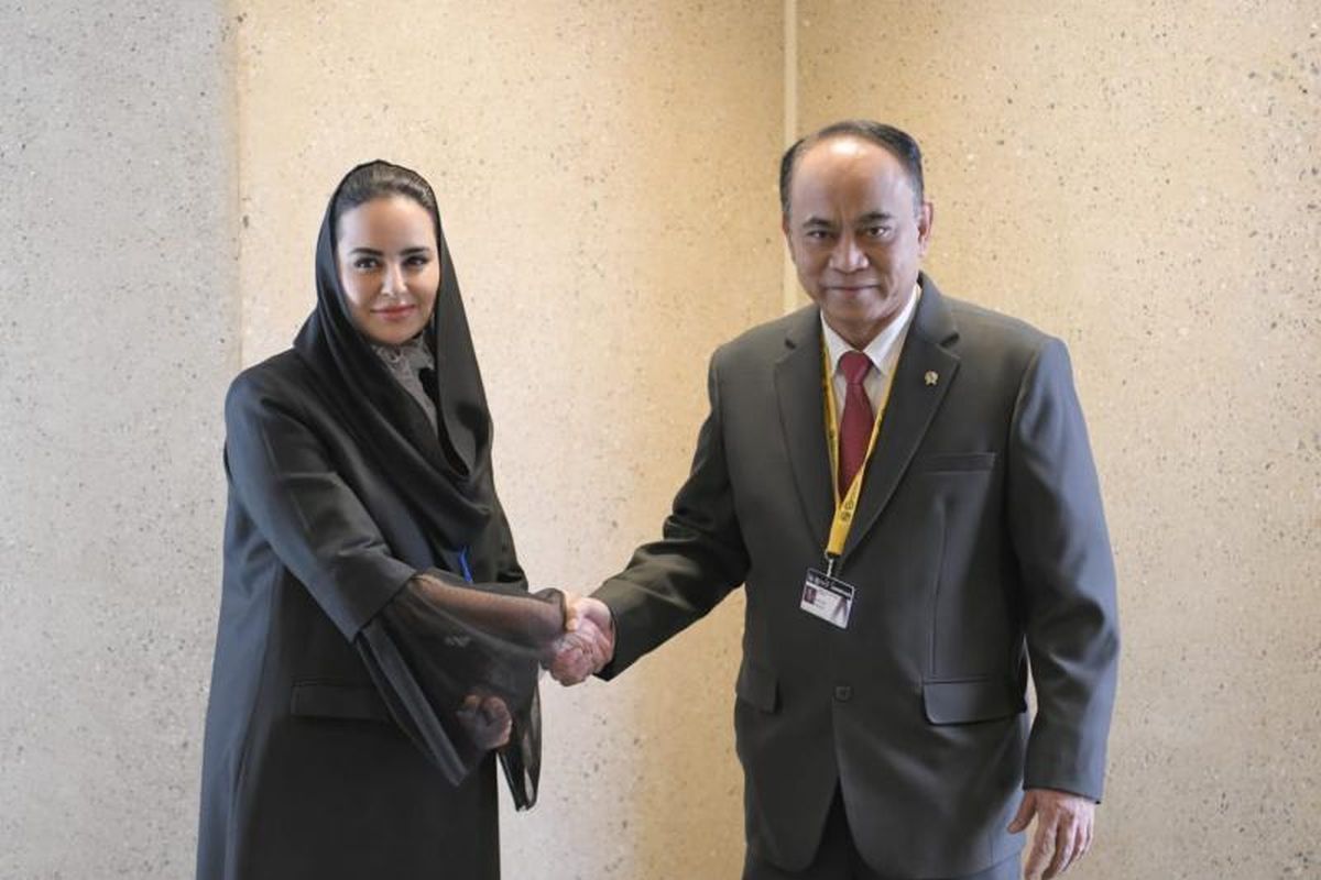Menteri Komunikasi dan Informatika (Menkominfo) Budi Arie Setiadi bertemu dengan Sekretaris Jenderal (Sekjen) Digital Cooperation Organization (DCO) Deemah Al Yahya di Jenewa, Swiss, Senin (27/5/2024).