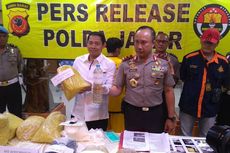 Polisi Gagalkan Peredaran Mi Formalin di Pasar Caringin Bandung
