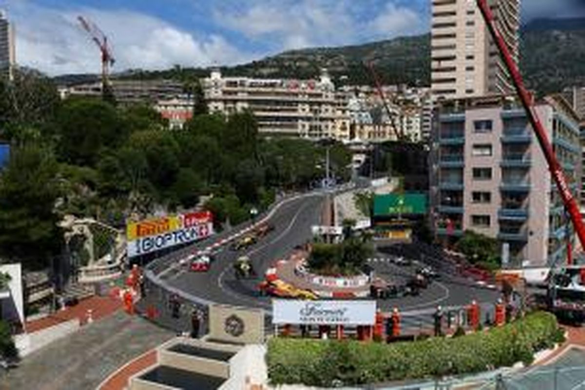 Aksi balap Sean di Monaco merupakan bagian dari  rangkaian Monaco Formula 1 Grand Prix. 