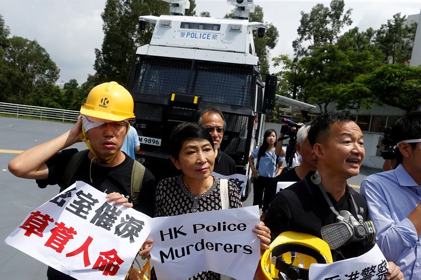 Gas Air Mata dan Peluru Karet Tak Mampu Atasi Unjuk Rasa, Polisi Hong Kong Kerahkan Meriam Air