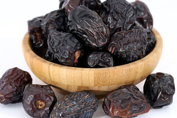 ilustrasi kurma ajwah atau kurma ajwa.