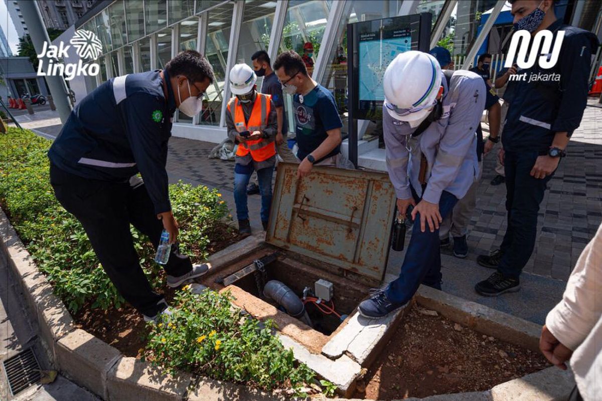 MRT Jakarta memastikan pompa air dan drainase di sekitaran stasiun berfungsi dengan baik 