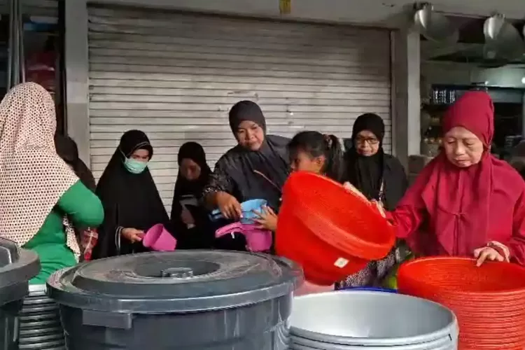 Tradisi 10 Muharram di Parepare, Warga Borong Ember dan Baskom di Hari Asyura